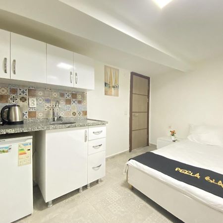 イスタンブールComfortable And Central Studio Flat In Beyogluアパートメント エクステリア 写真