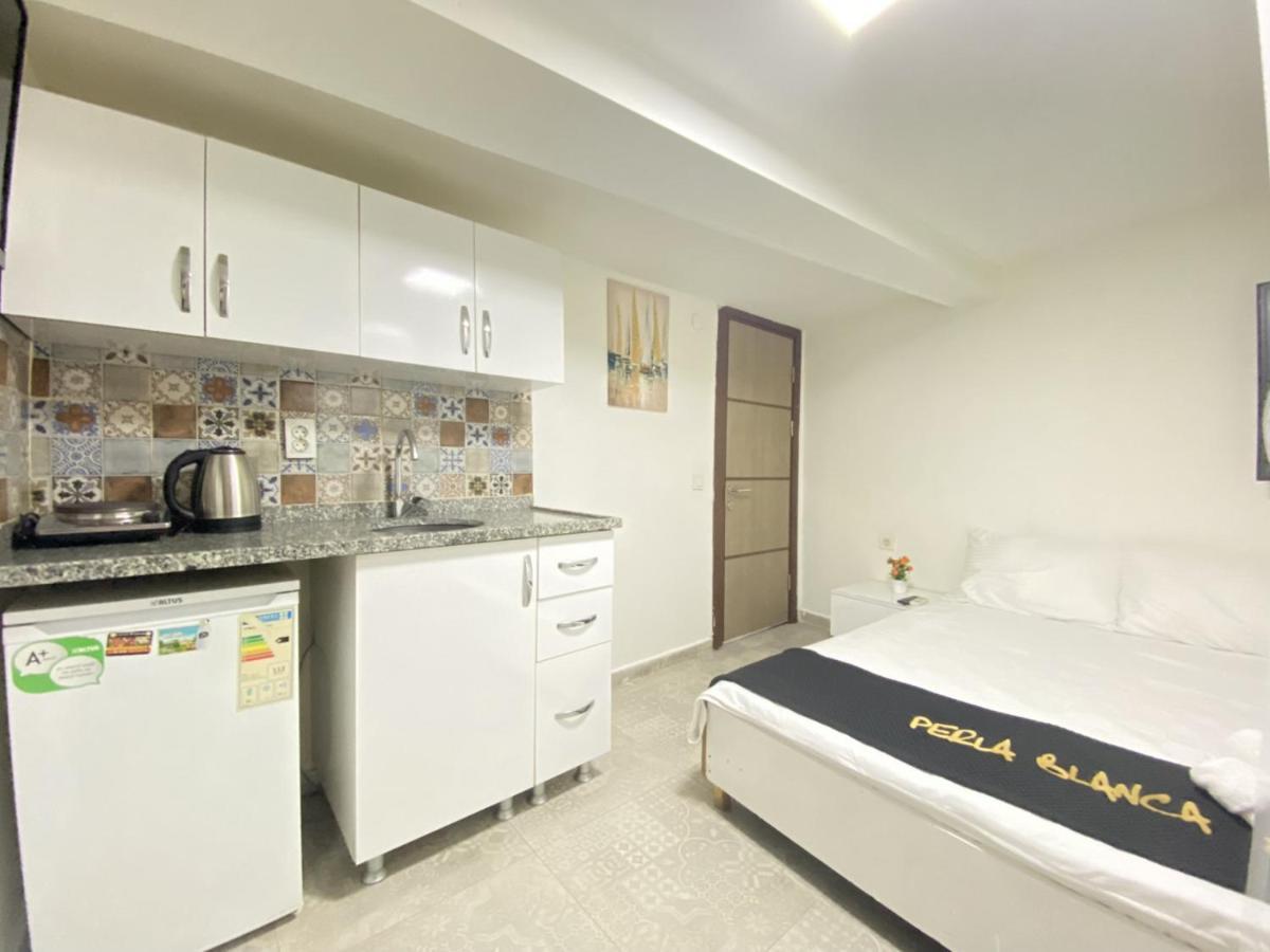 イスタンブールComfortable And Central Studio Flat In Beyogluアパートメント エクステリア 写真