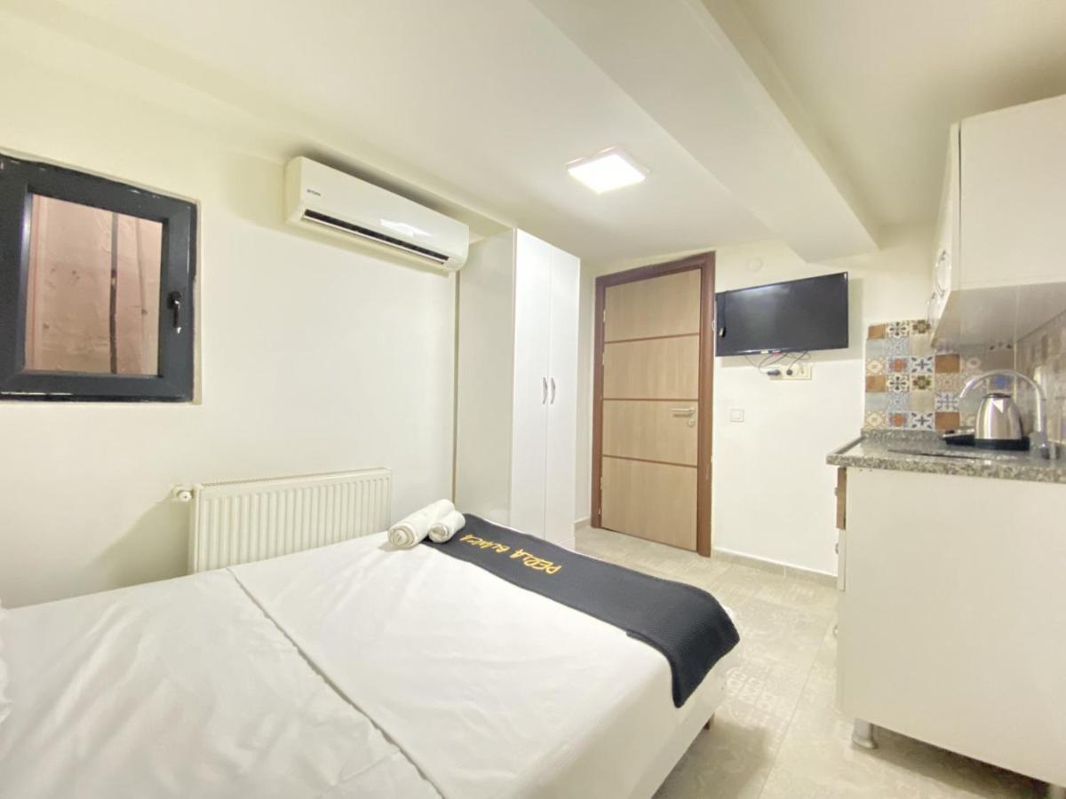 イスタンブールComfortable And Central Studio Flat In Beyogluアパートメント エクステリア 写真